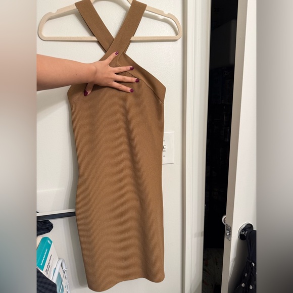 Aritzia Babaton Strapless Sculpt Knit Mini Dress-NWT SIZE MEDIUM - Picture 2 of 3